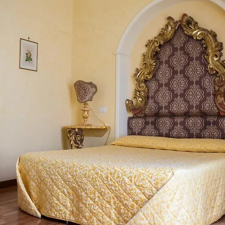 La Terrazza Medioevale לינה וארוחת בוקר 3*