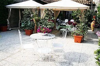 לינה וארוחת בוקר La Terrazza Medioevale ויטרבו