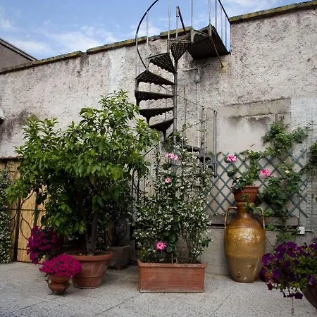 לינה וארוחת בוקר La Terrazza Medioevale