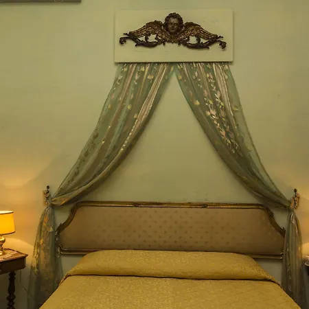 La Terrazza Medioevale לינה וארוחת בוקר 3*