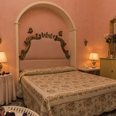 Bed & Breakfast La Terrazza Medioevale 3*