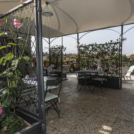 La Terrazza Medioevale לינה וארוחת בוקר